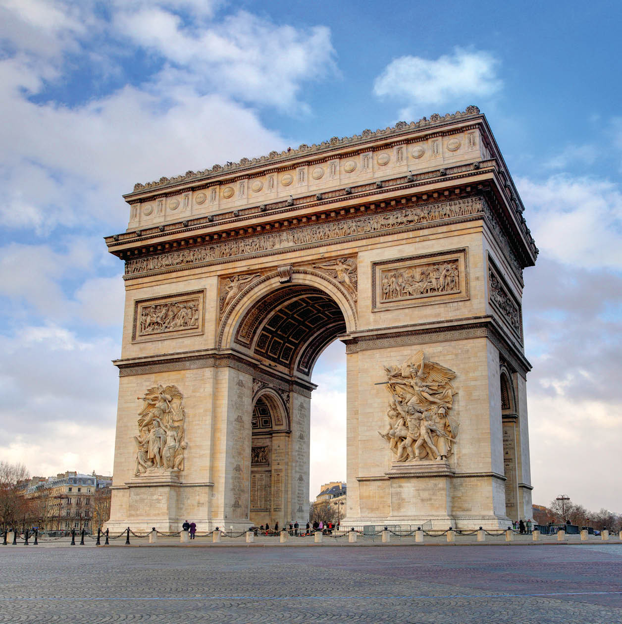Arc de triomphe Paris city at day