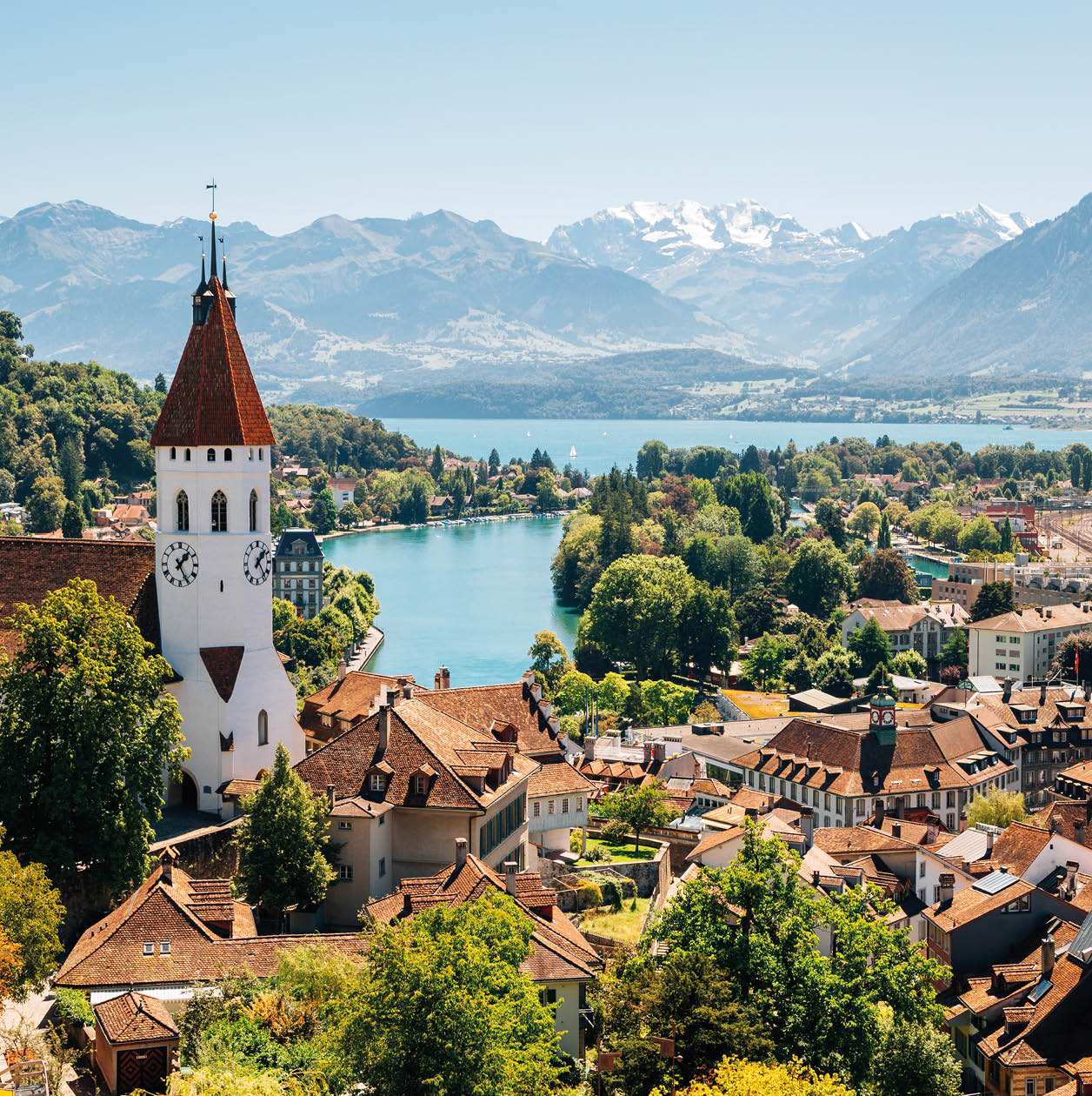 Thun cityspace with Alps mountain and lake in Switzerland