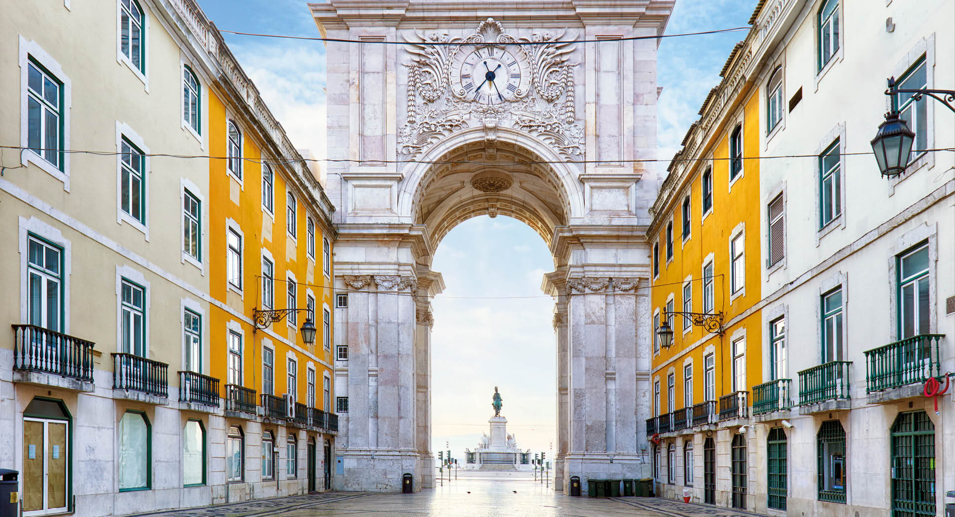 Famous arch at the Praca do Comercio, Lisbon, Portugal